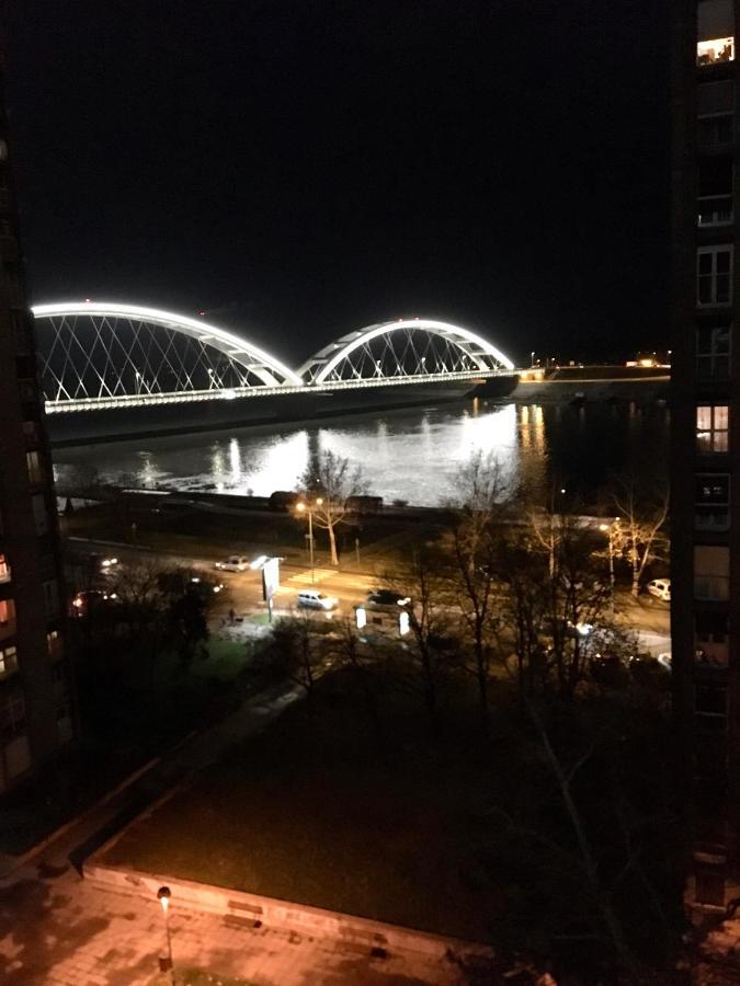 Apartman Bane 021 Novi Sad Bagian luar foto